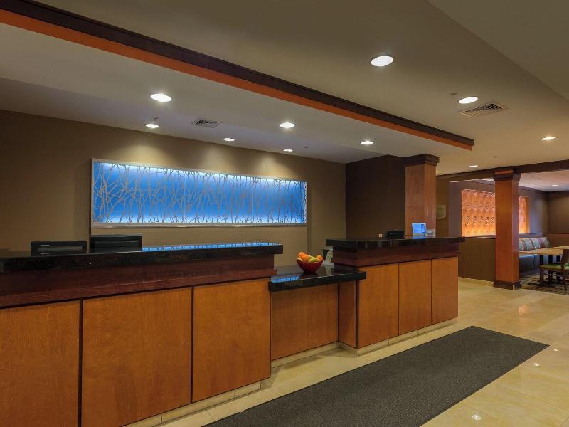 Fairfield Inn Suites Augusta Me