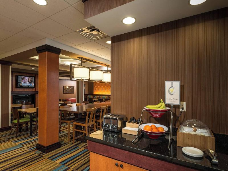 Fairfield Inn Suites Augusta Me — photo 84