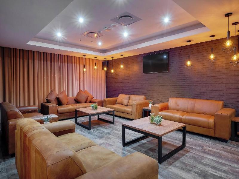 Protea Hotel Pretoria Loftus Park image