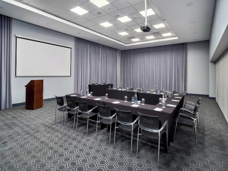 Protea Hotel Pretoria Loftus Park image