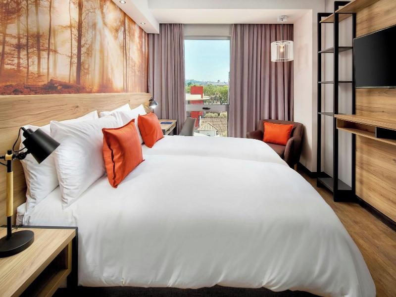 Protea Hotel Pretoria Loftus Park image