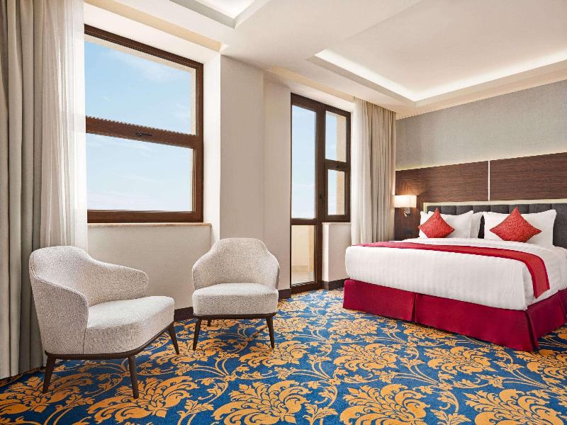 Ramada Hotel and Suites by Wyndham Yerevan image