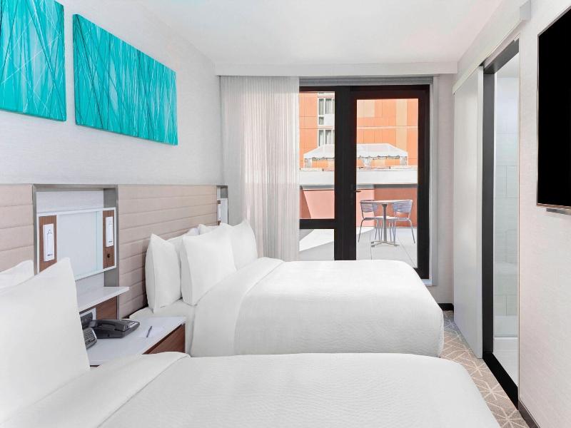 SpringHill Suites by Marriott New York Manhattan/T image