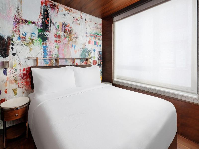 SpringHill Suites by Marriott New York Manhattan/T image
