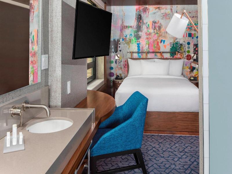 SpringHill Suites by Marriott New York Manhattan/T image