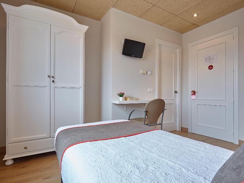 Hostal Nobadis image
