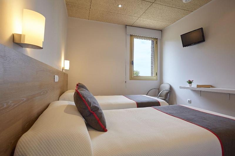 Hostal Nobadis image