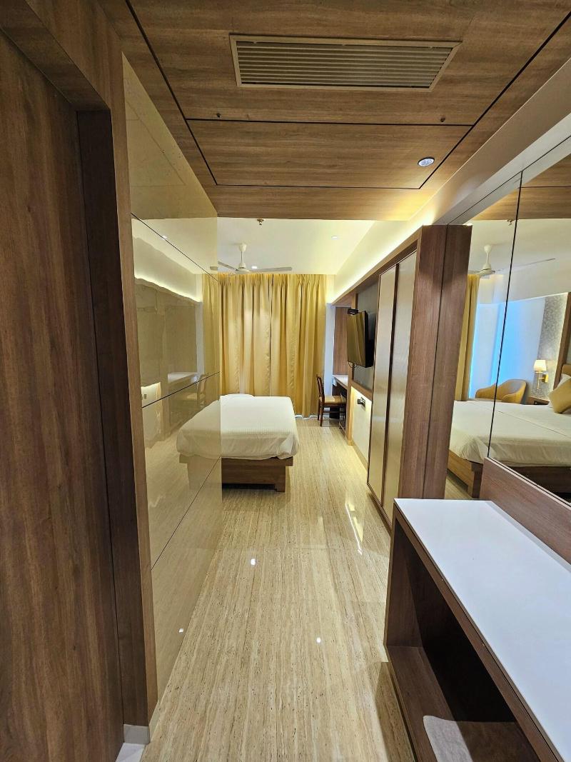 Hotel Golden Nest image