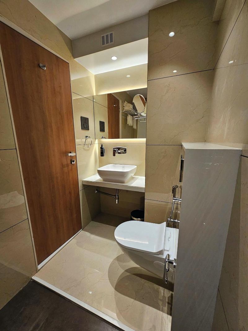 Hotel Golden Nest image