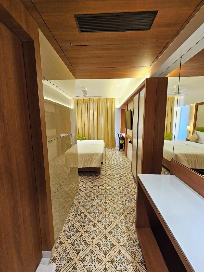 Hotel Golden Nest image
