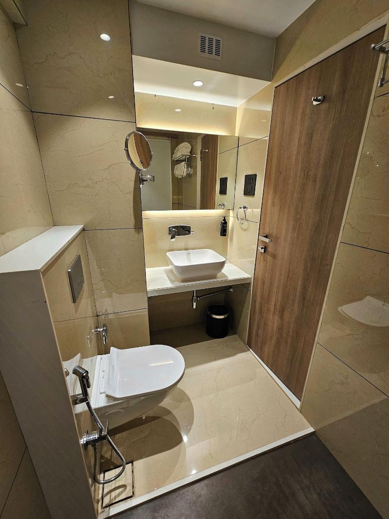 Hotel Golden Nest image