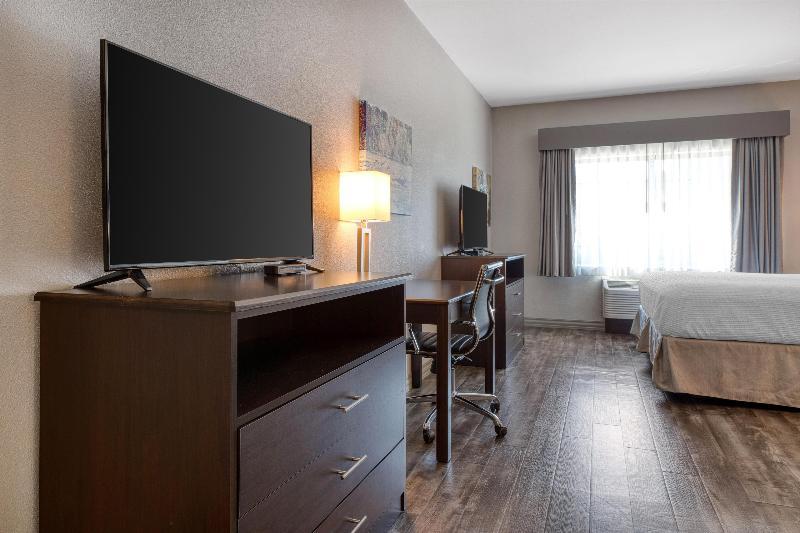 Best Western Plus Saint Peter image