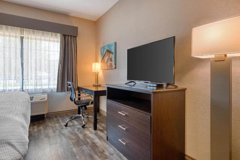 Best Western Plus Saint Peter image