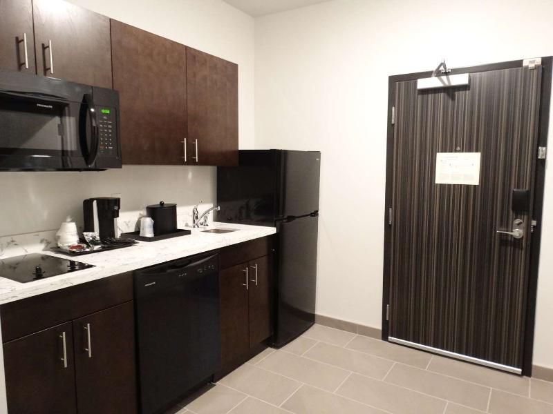 Best Western Plus New Richmond Inn & Suites image