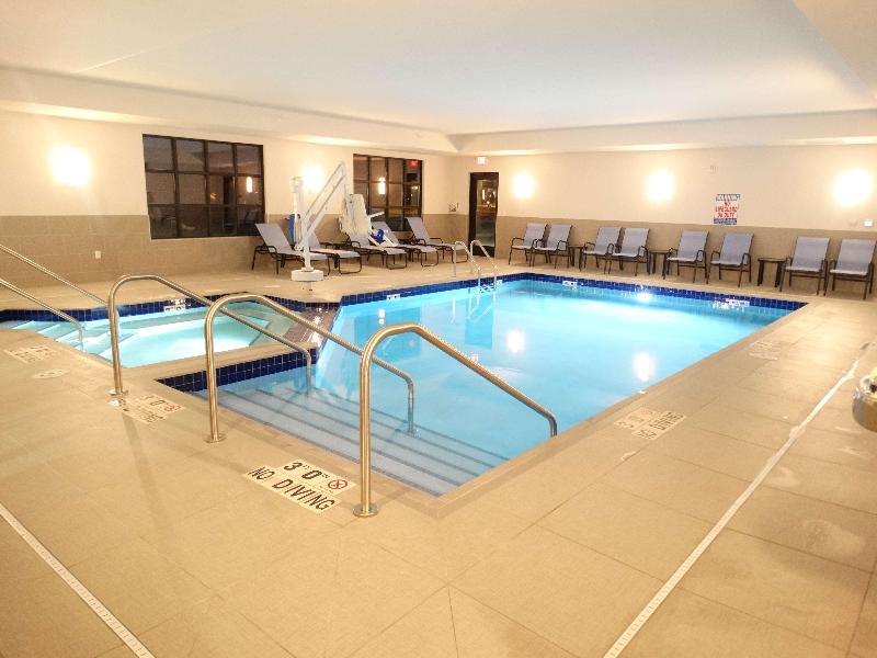 Best Western Plus New Richmond Inn & Suites image
