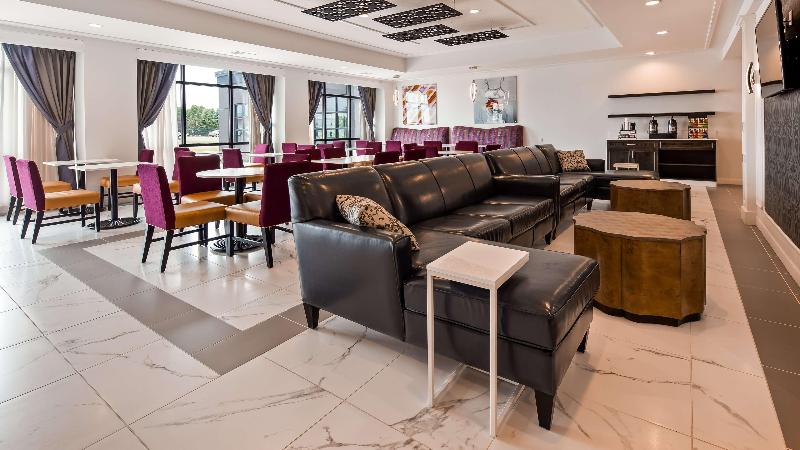 Best Western Plus New Richmond Inn & Suites image