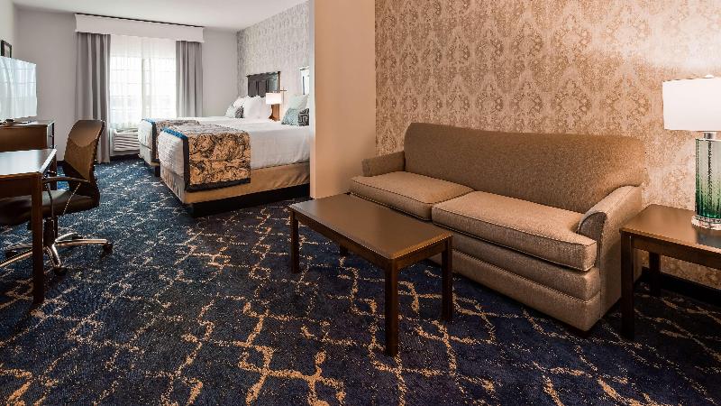 Best Western Plus New Richmond Inn & Suites image