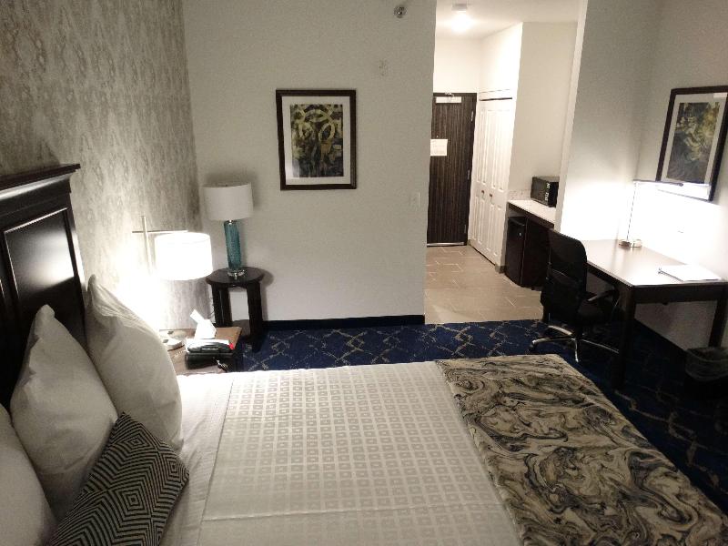 Best Western Plus New Richmond Inn & Suites image