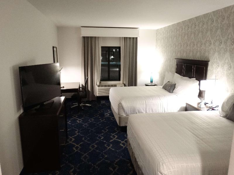 Best Western Plus New Richmond Inn & Suites image