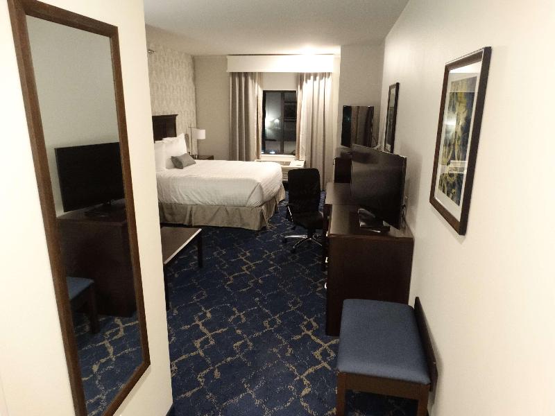 Best Western Plus New Richmond Inn & Suites image