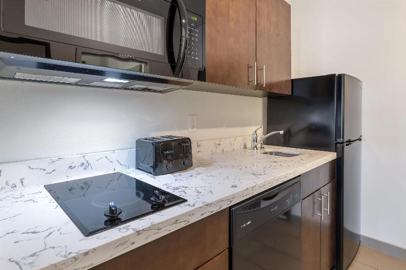 Best Western Plus New Richmond Inn & Suites image