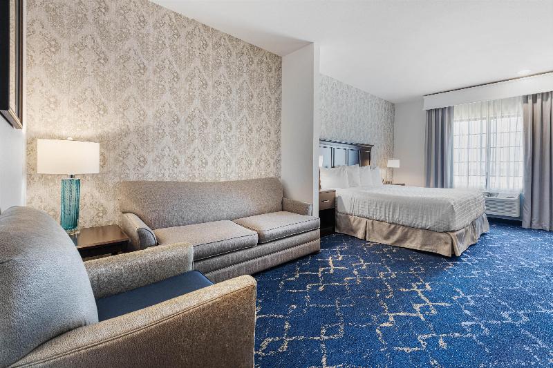 Best Western Plus New Richmond Inn & Suites image