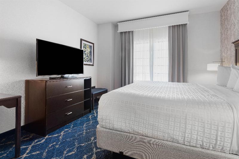 Best Western Plus New Richmond Inn & Suites image