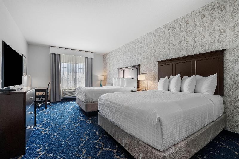 Best Western Plus New Richmond Inn & Suites image