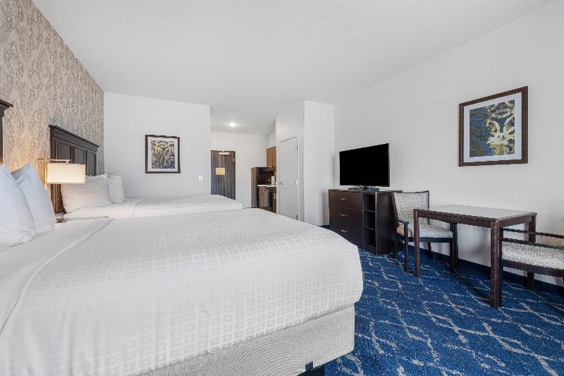 Best Western Plus New Richmond Inn & Suites image