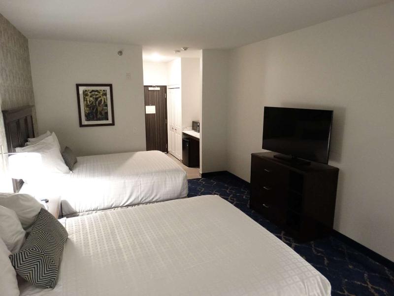 Best Western Plus New Richmond Inn & Suites image