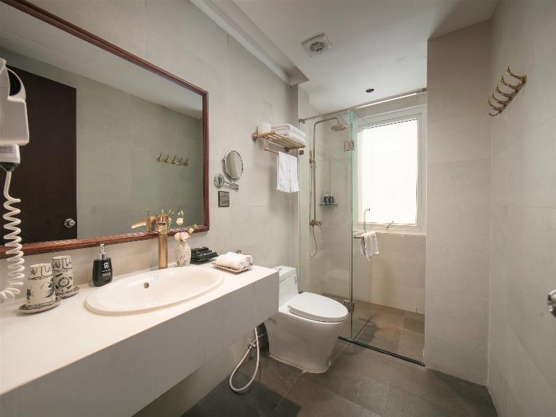 Hanoian Central Hotel & Spa image