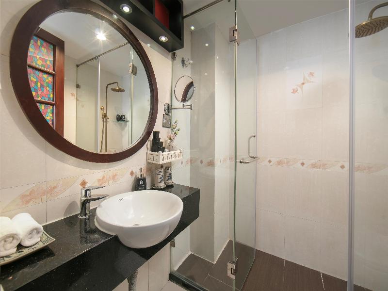 Hanoian Central Hotel & Spa image