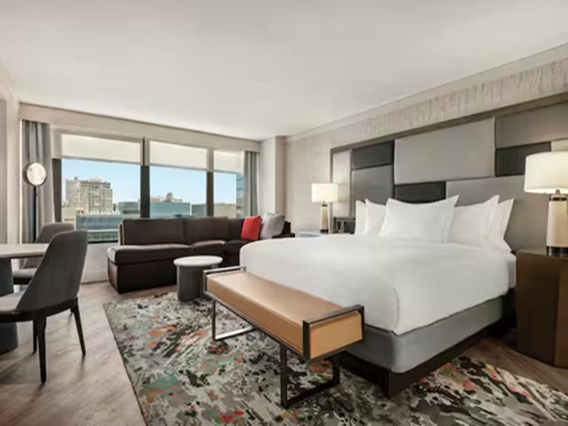 Hilton Grand Vacations Club Chicago Magnificent M image