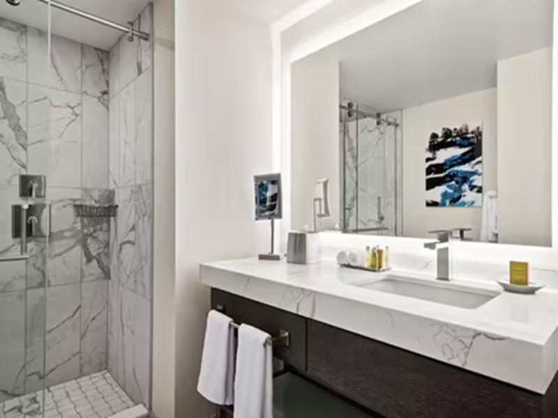 Hilton Grand Vacations Club Chicago Magnificent M image