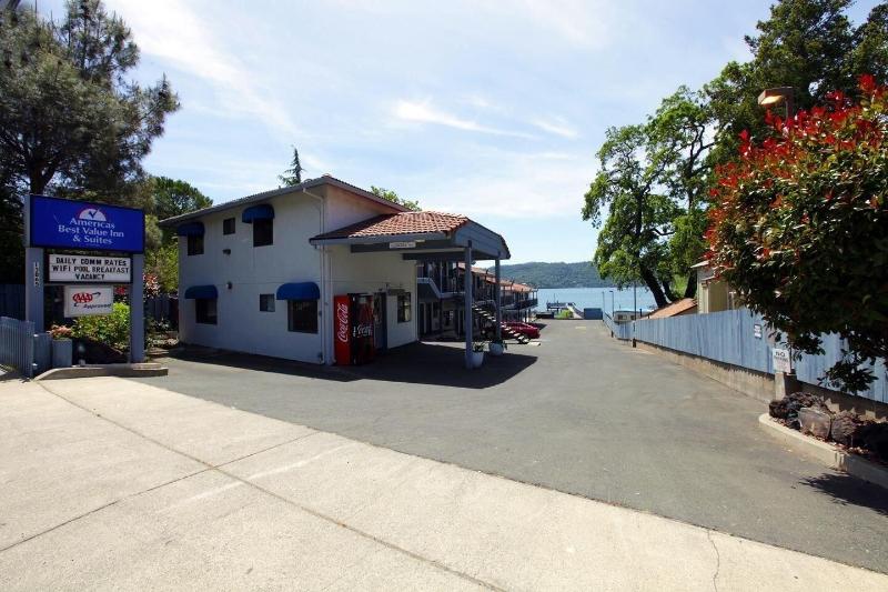 Americas Best Value InnSuites ClearlakeWineCountry image