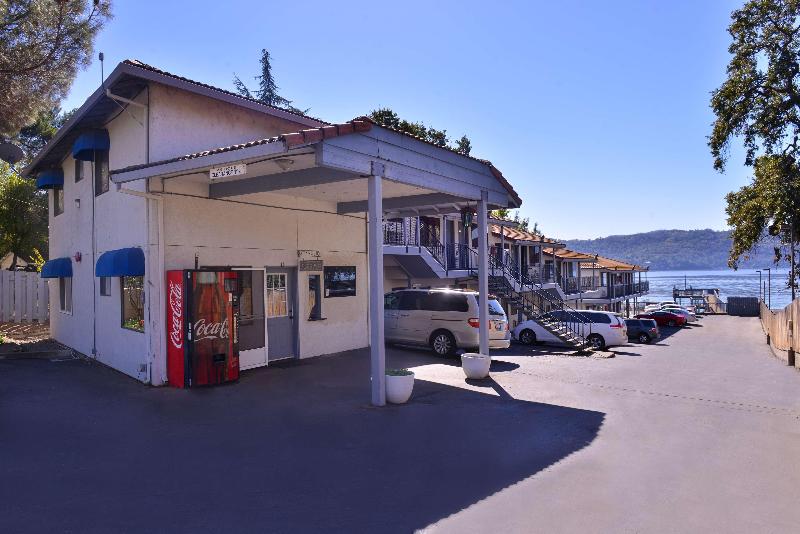 Americas Best Value InnSuites ClearlakeWineCountry image