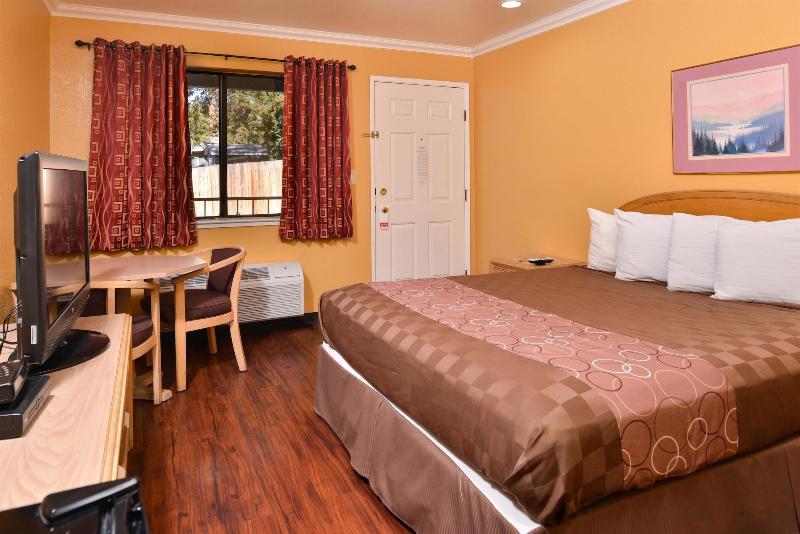 Americas Best Value InnSuites ClearlakeWineCountry image