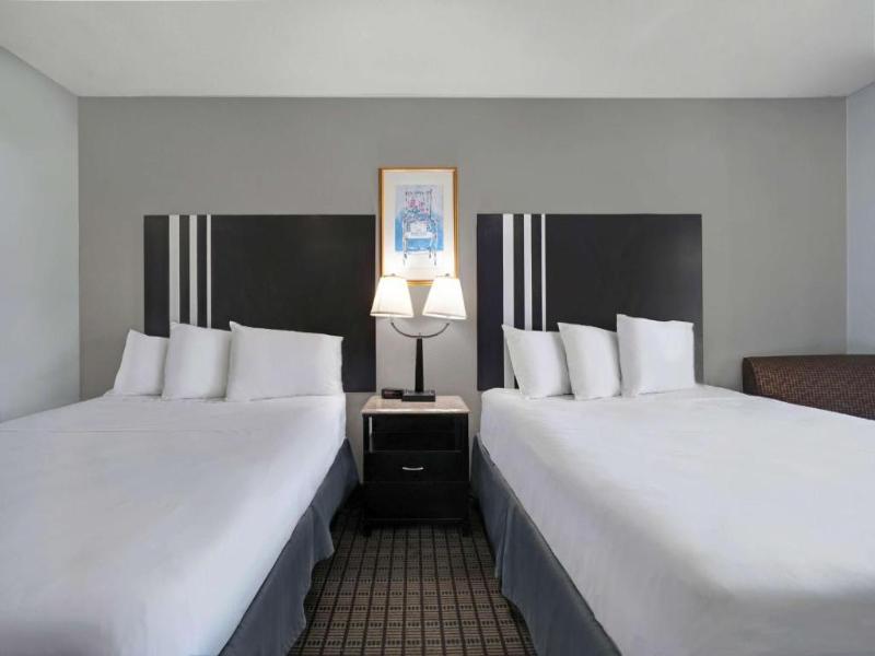 Motel 6 Washington PA image