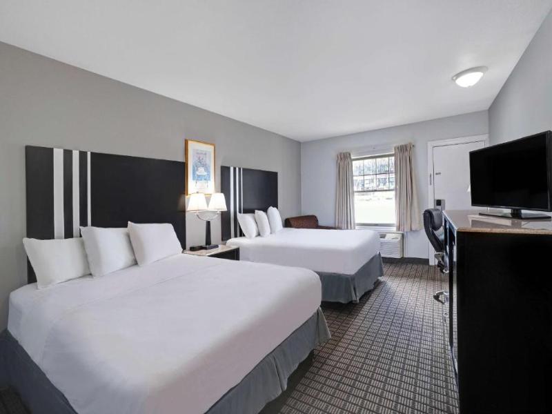 Motel 6 Washington PA image