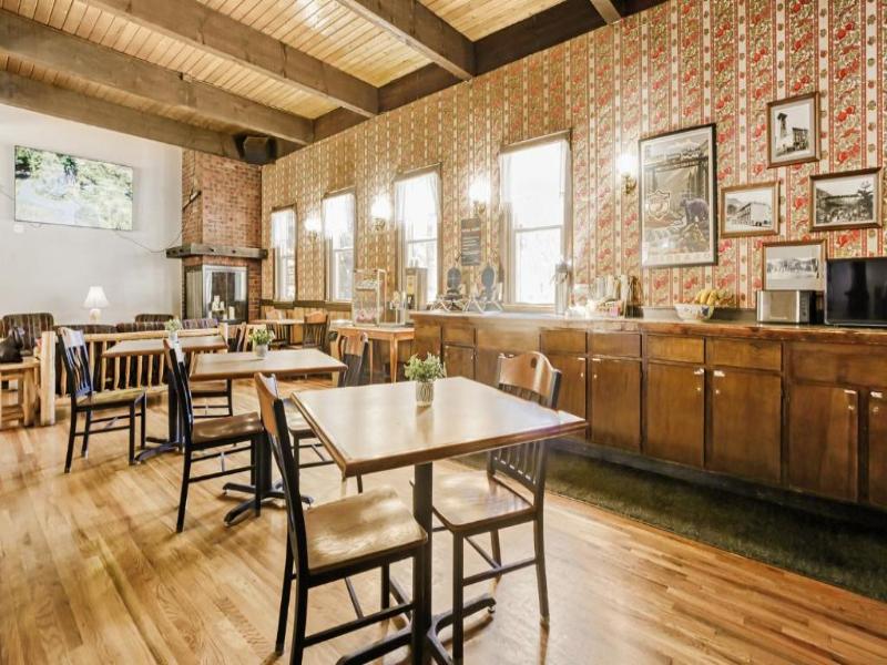  Georgetown Lodge image