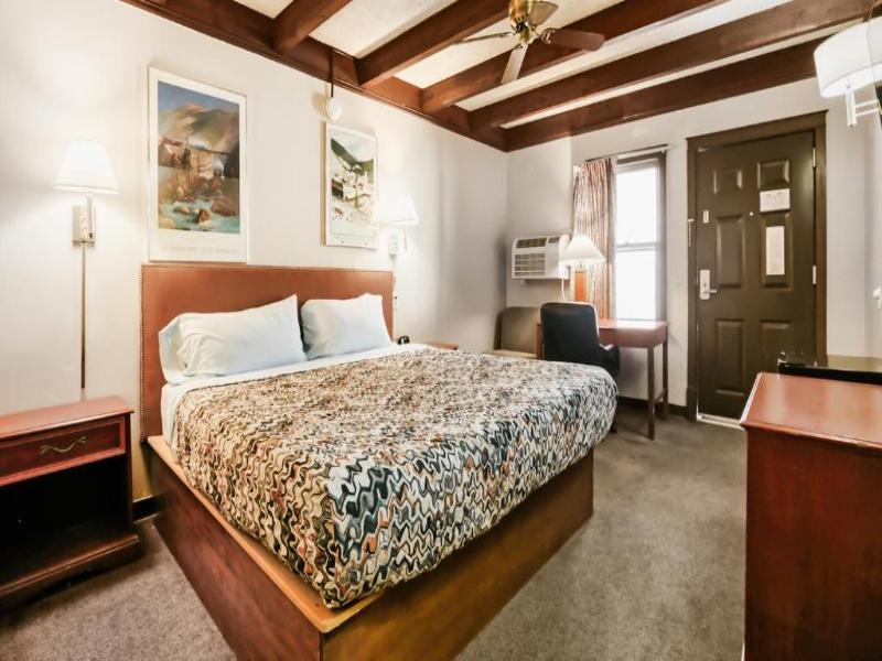  Georgetown Lodge image