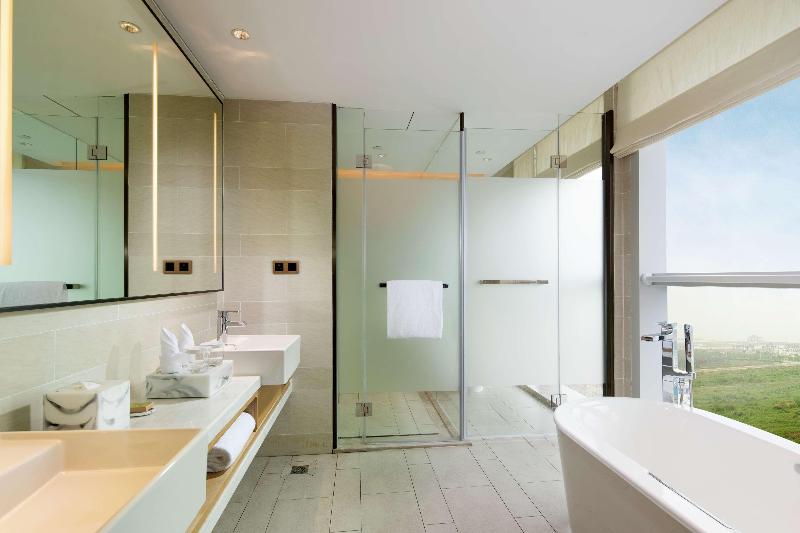 Hilton Garden Inn Zhuhai Hengqin image