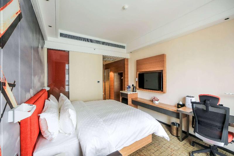 Days Inn by Wyndham Lanzhou image