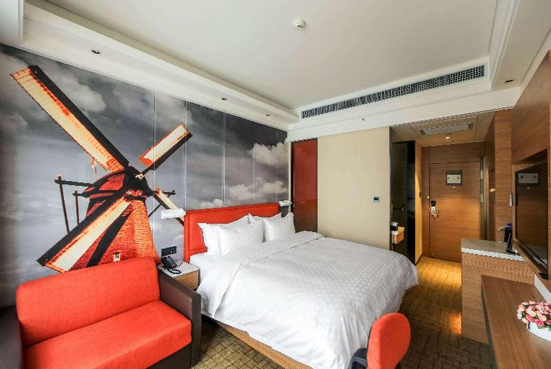 Days Inn by Wyndham Lanzhou image