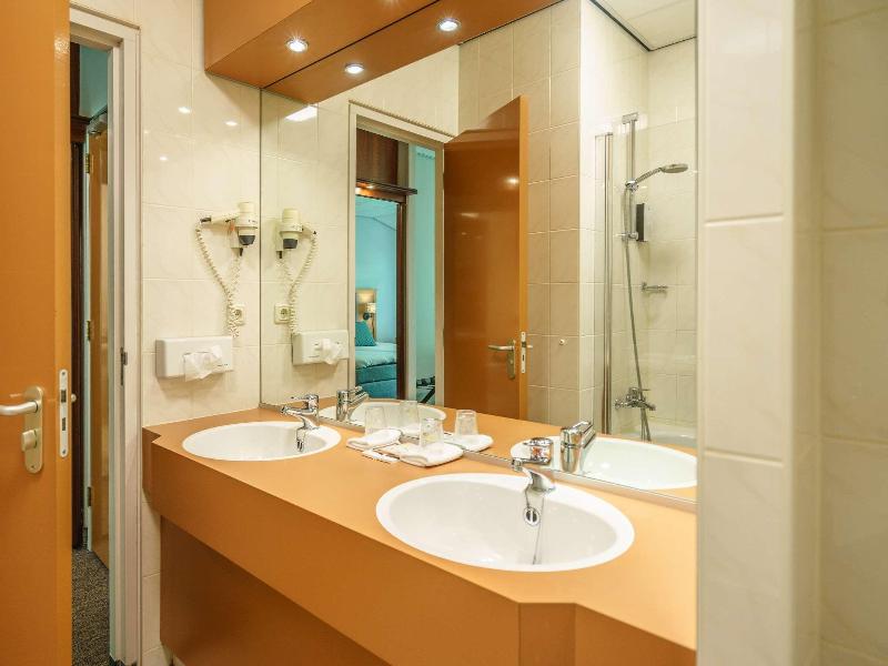 Golden Tulip Tjaarda Oranjewoud image
