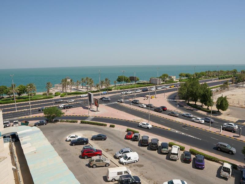Kuwait Palace Hotel image