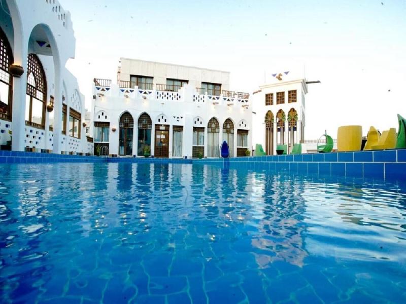 Kuwait Palace Hotel image