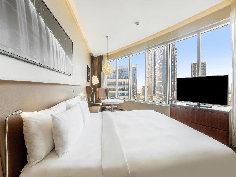 Radisson Blu Hotel, Dubai Canal View image