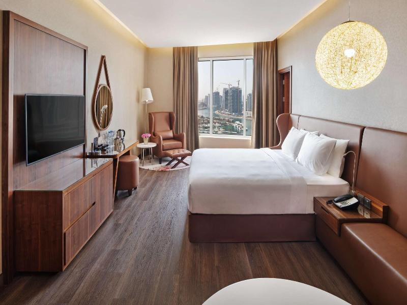 Radisson Blu Hotel, Dubai Canal View image