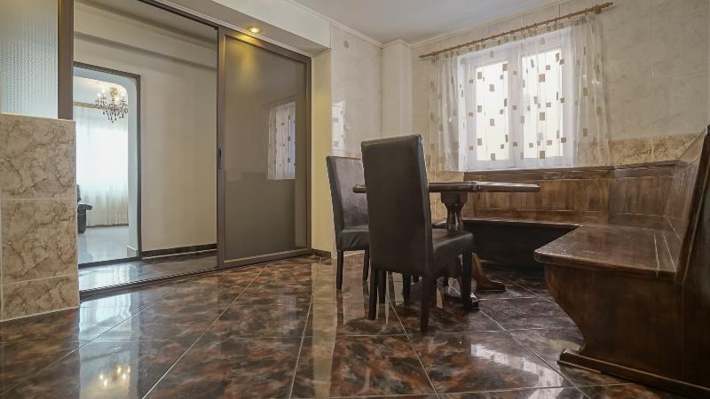 CN2i Luxury Accommodation/ Monique — main photo